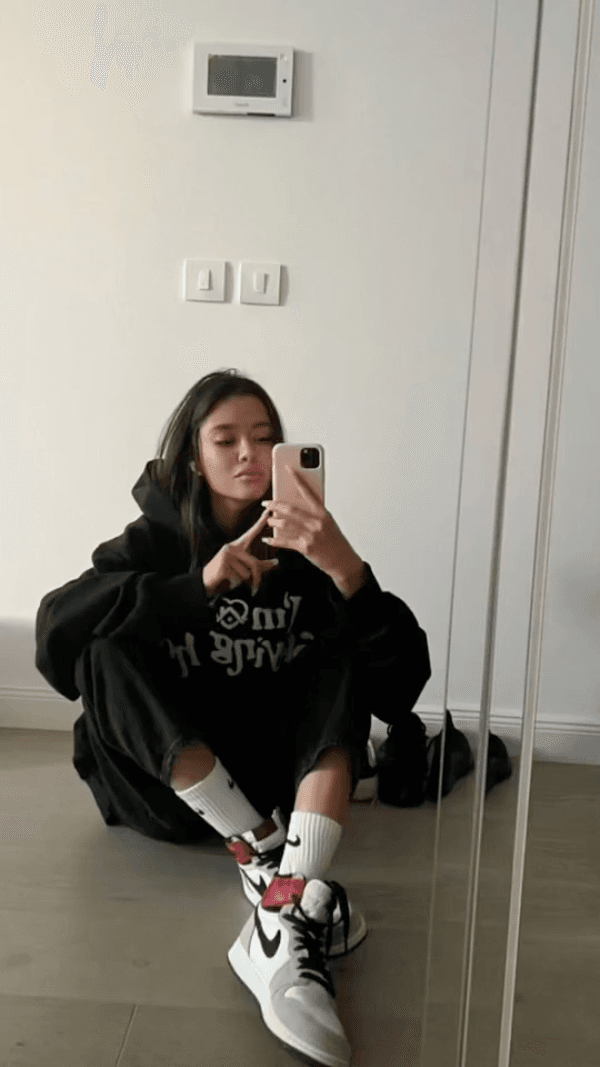 Cozy Mirror πΈ