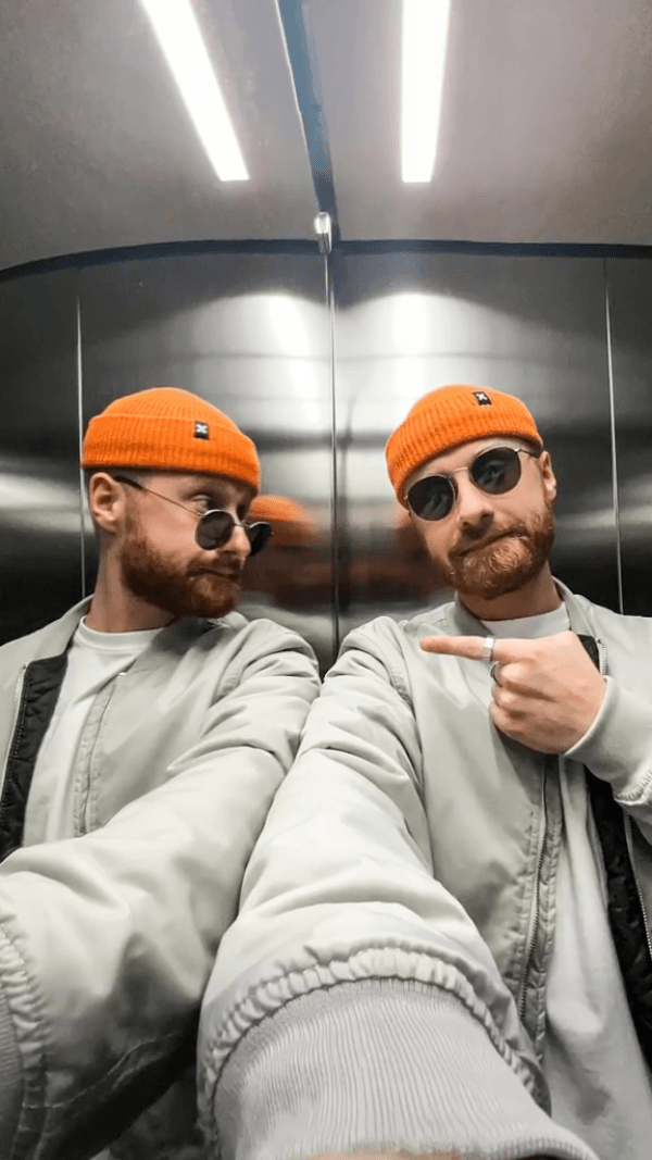 Mirror Bros π§‘