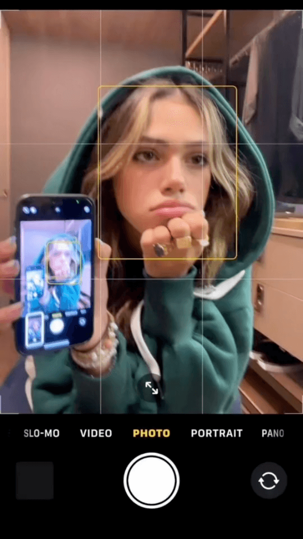 Hoodie Pout πΈ