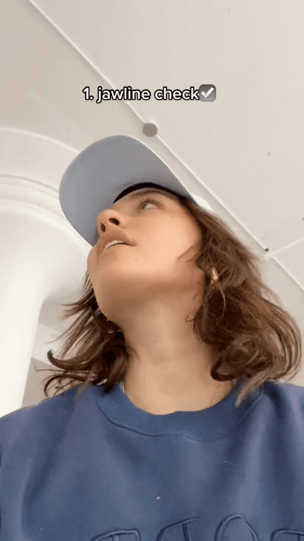 Jawline Checkβ