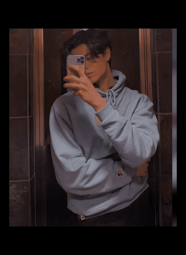 Cozy Mirror ๐ธ