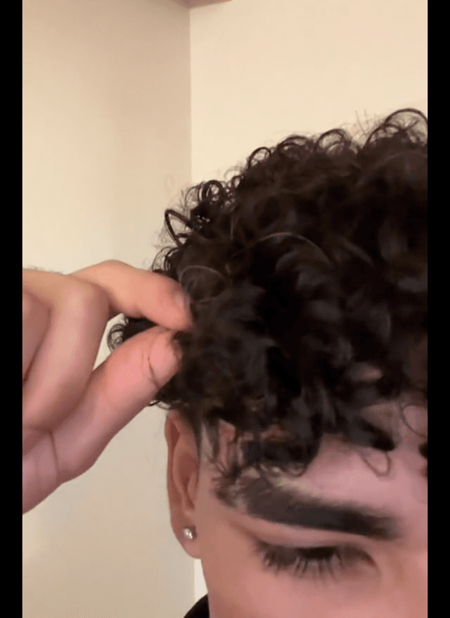 Curly Days ๐