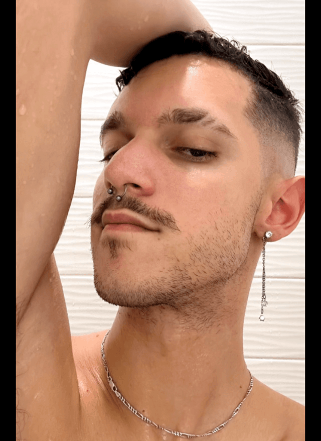 Armpit Pose ๐บ