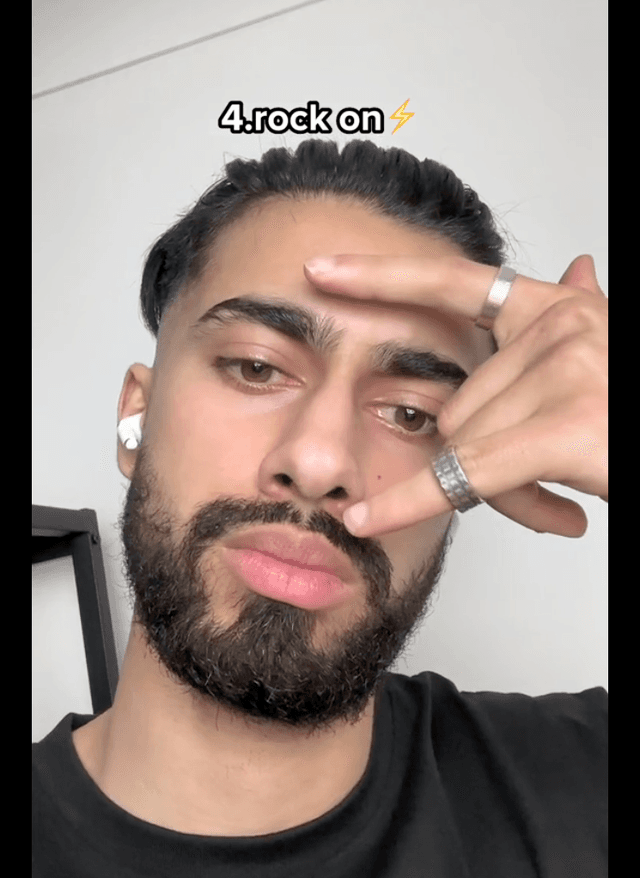 rock on โก๏ธ