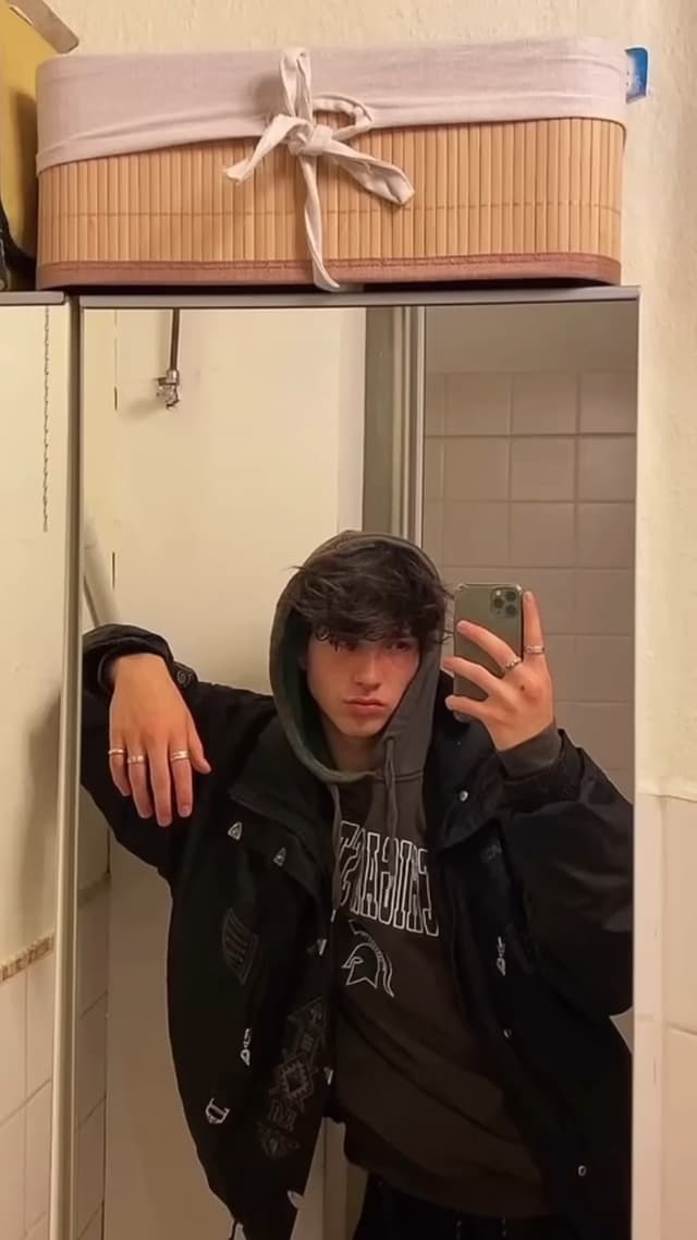 Mirror Mood ๐
