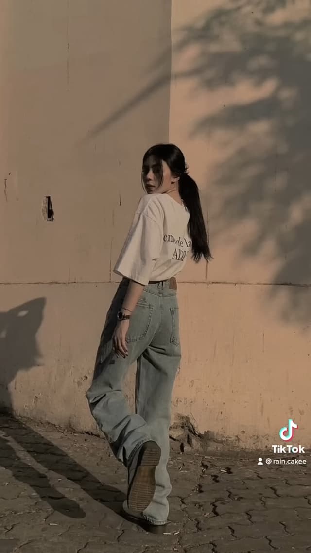 Shadow_Stroll ๐