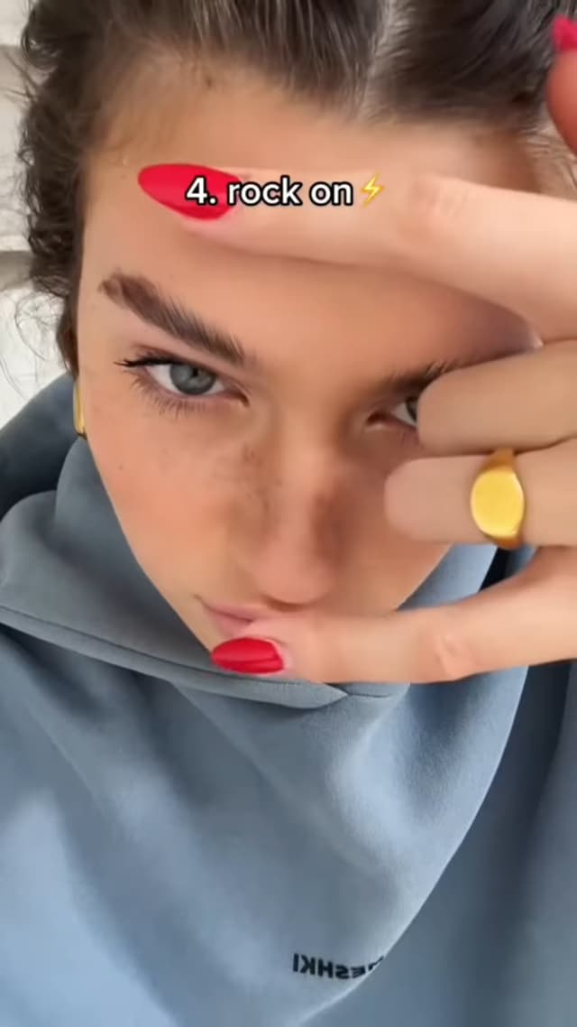 rock on โก๏ธ